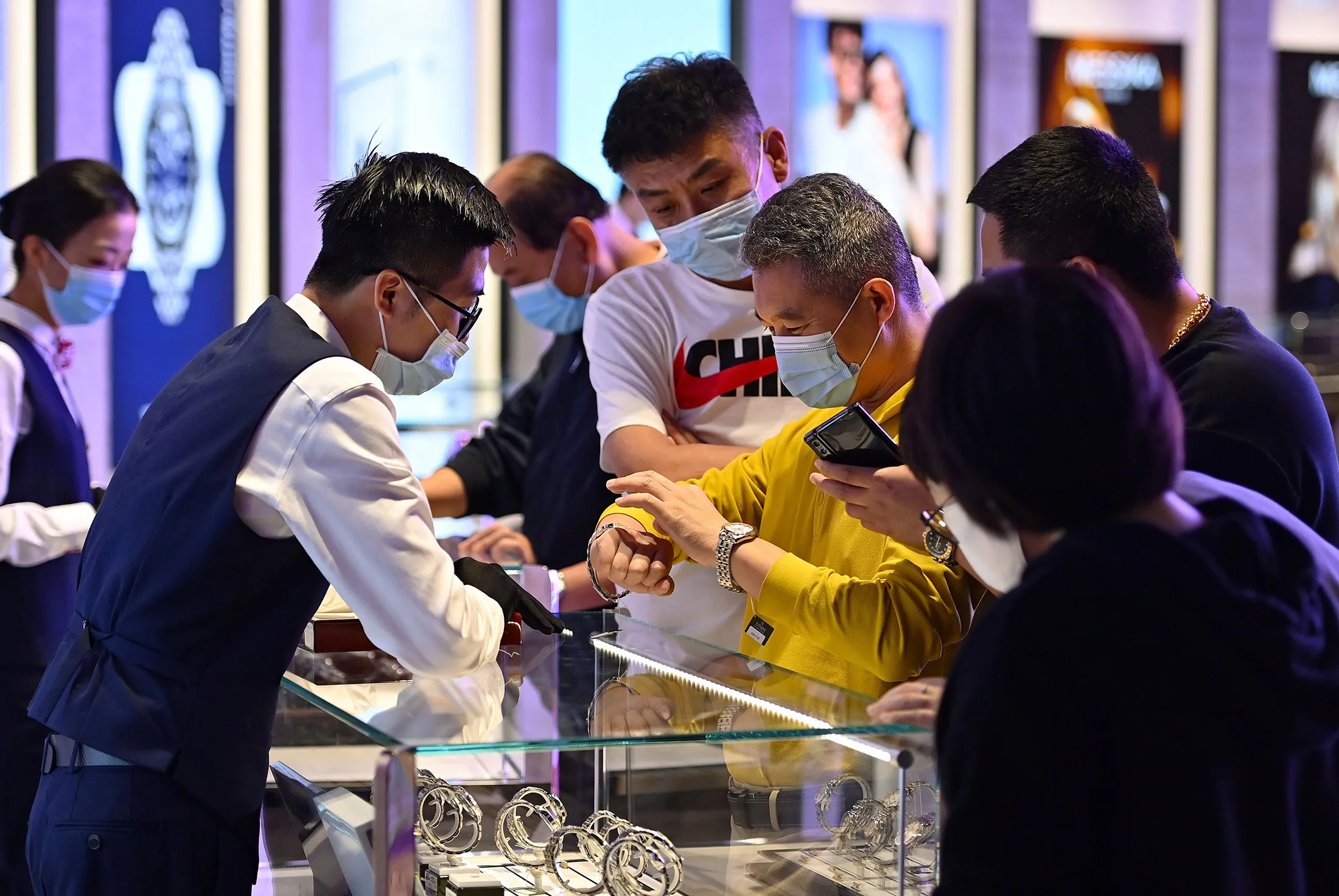 Customers visit a duty-free shop in Haikou, Hainan Province, China, on Jan. 31.