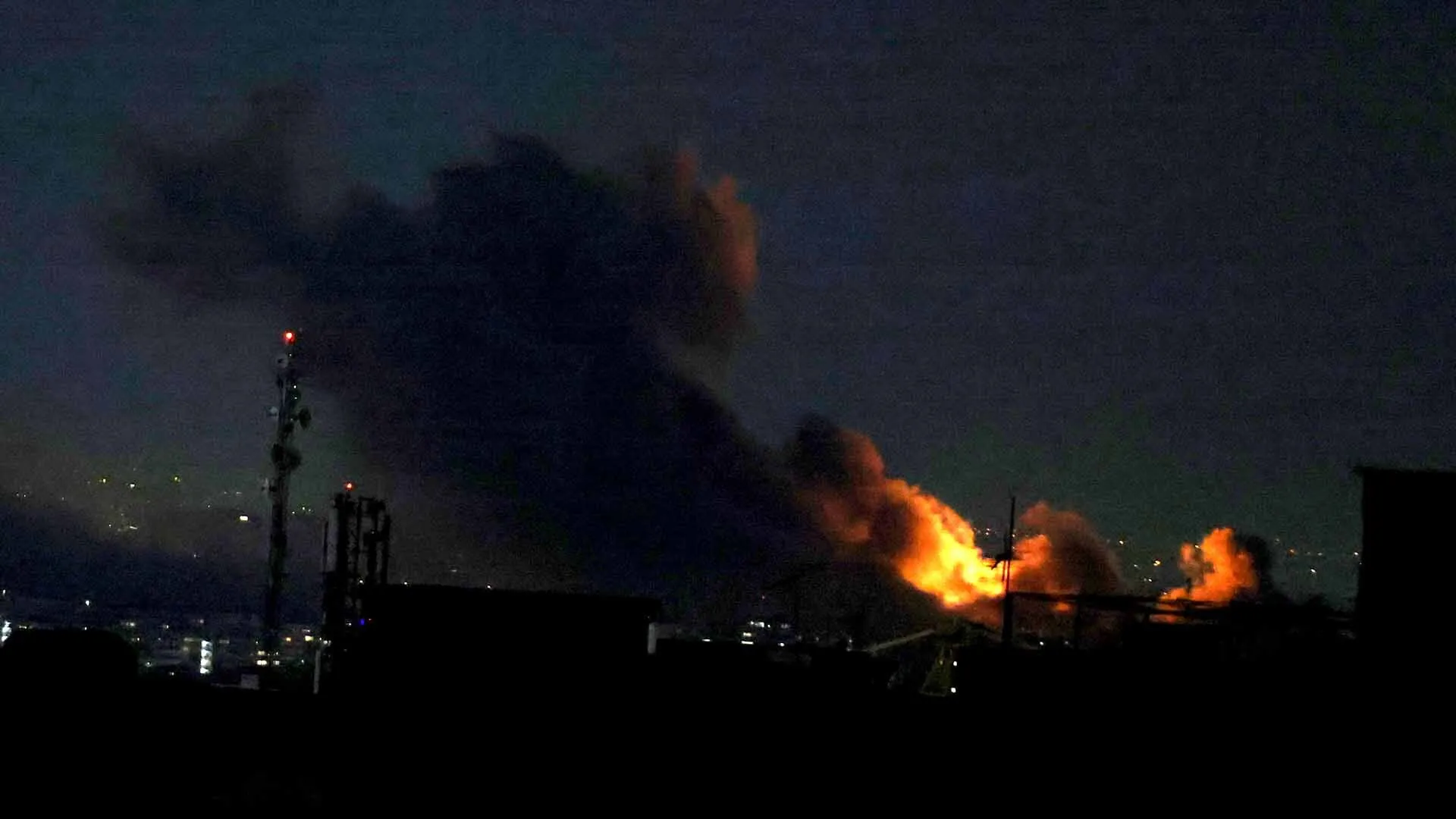 ارتفاع أسعار النفط والألمنيوم مع تصاعد جهود السلام