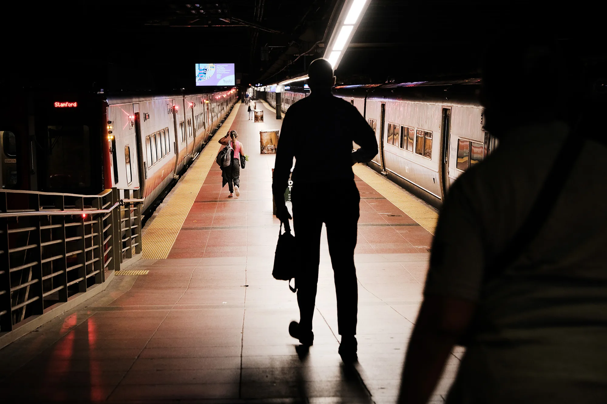 Commuters at&nbsp;Grand Central Station in New York City.