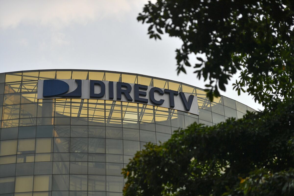 DirecTV Service Loses 159 Nexstar Stations in Fee Dispute Bloomberg
