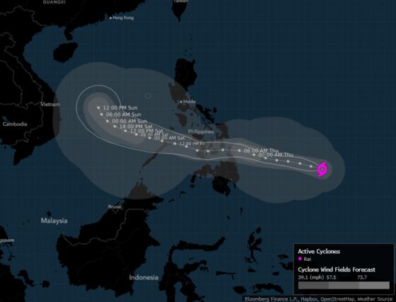 Thousands Flee, Flights Canceled as Typhoon Threatens Philippines