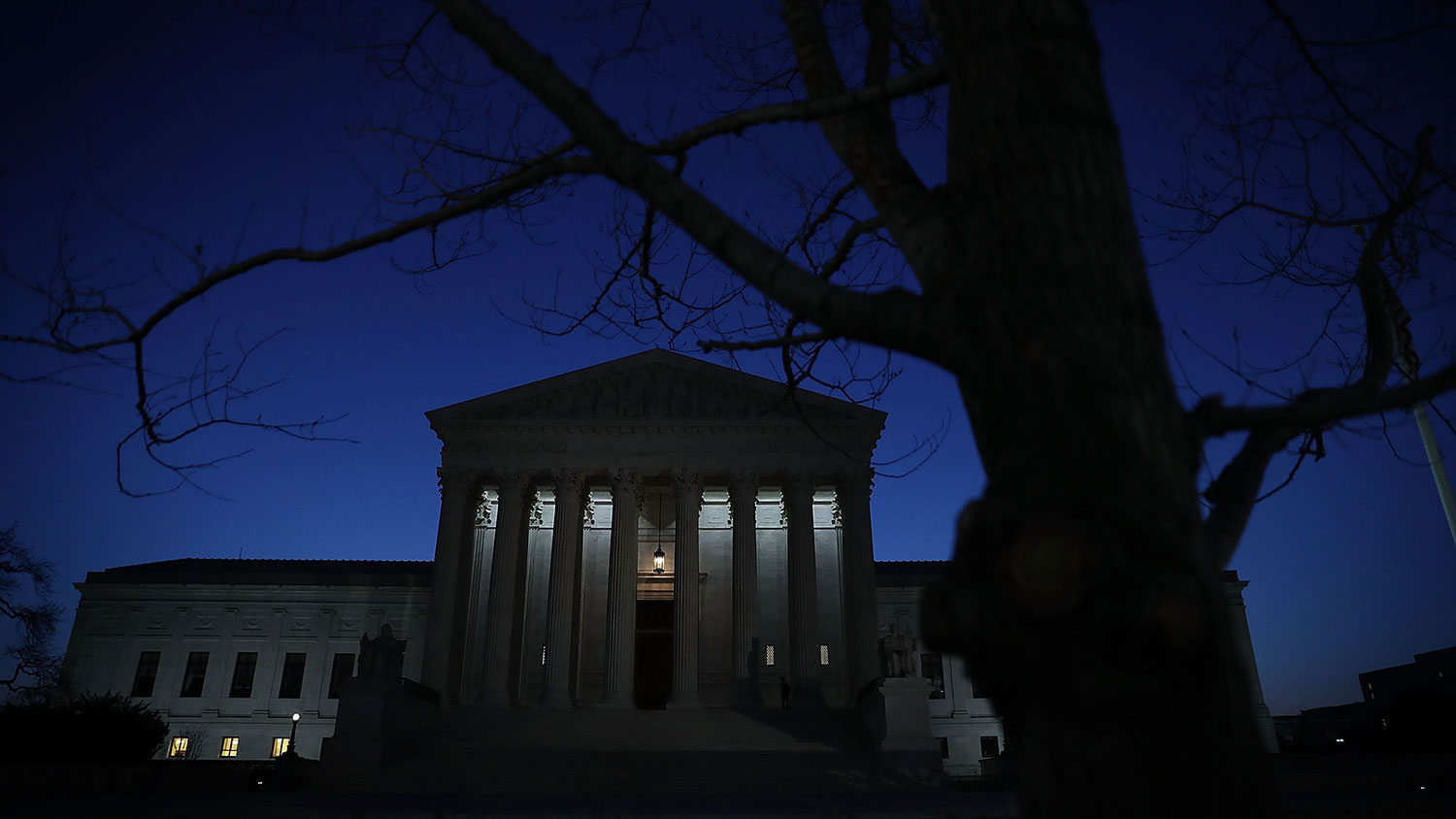 Police Shooting Case Draws Scrutiny From U.S. Supreme Court - Bloomberg