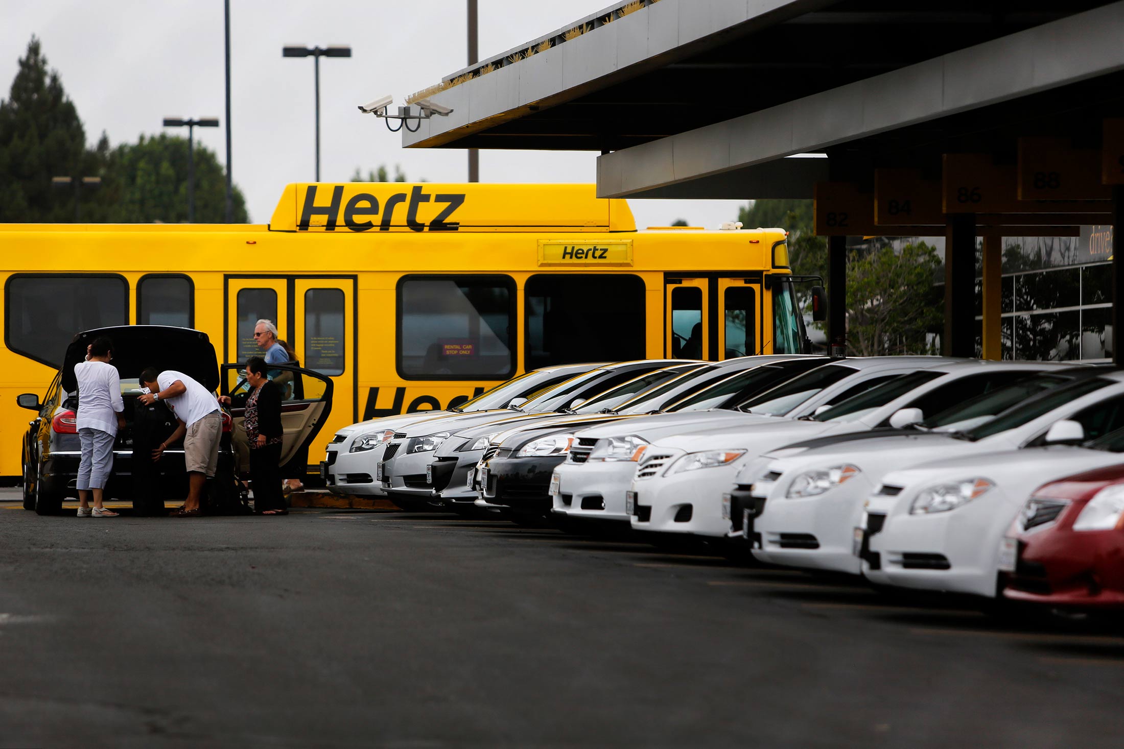 hertz car rental lax - car rentals in la