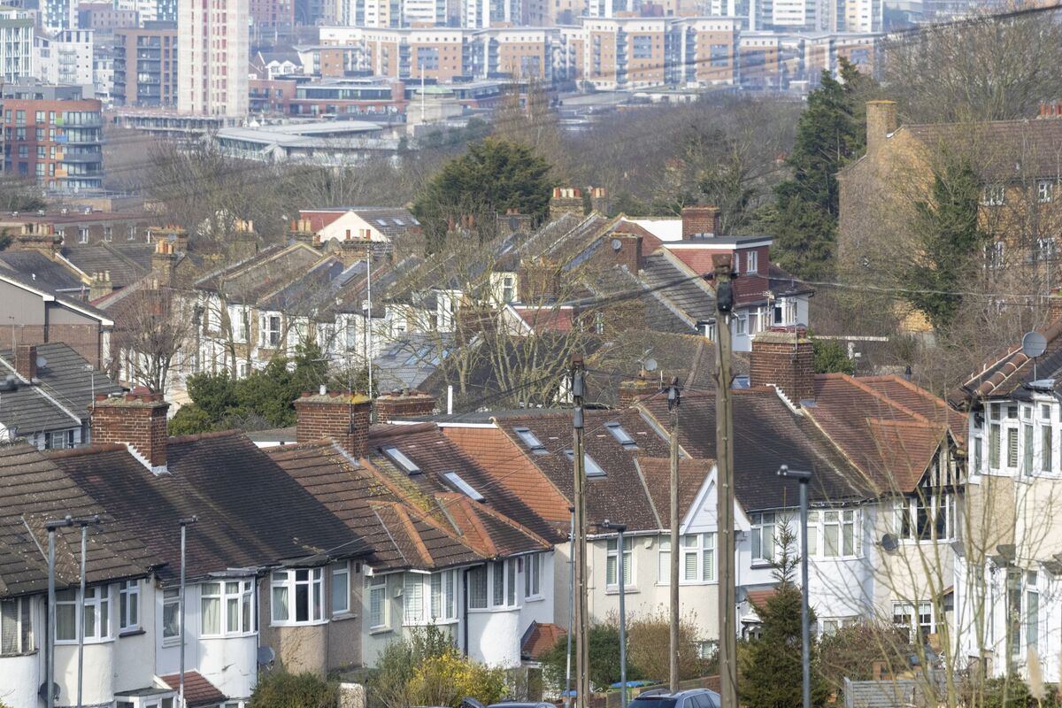 bloomberg.com - John Stepek - The UK Housing Market Hits a Hurdle