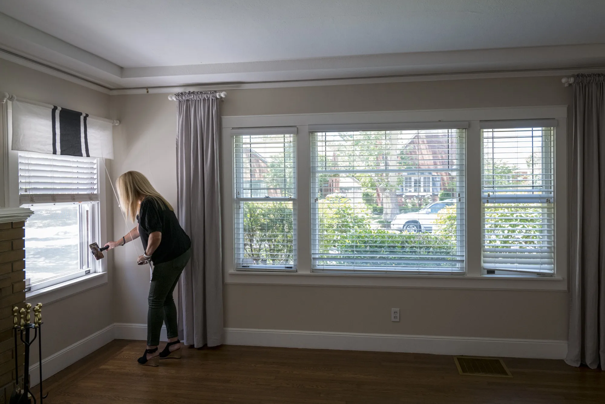 A realtor gives a virtual tour of a home for sale in Sacramento, California.