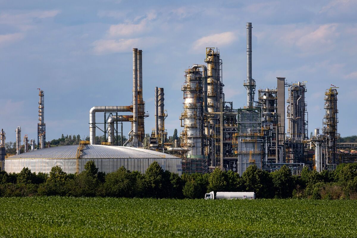 TotalEnergies Anticipates Q2 Profit Surge on Refining Gains
