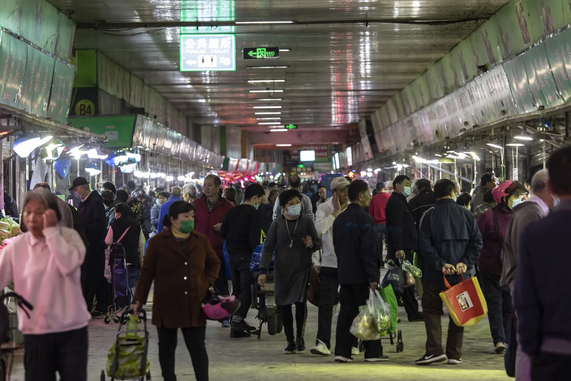Wholesale Food Markets as China Cracks Down on Food Waste