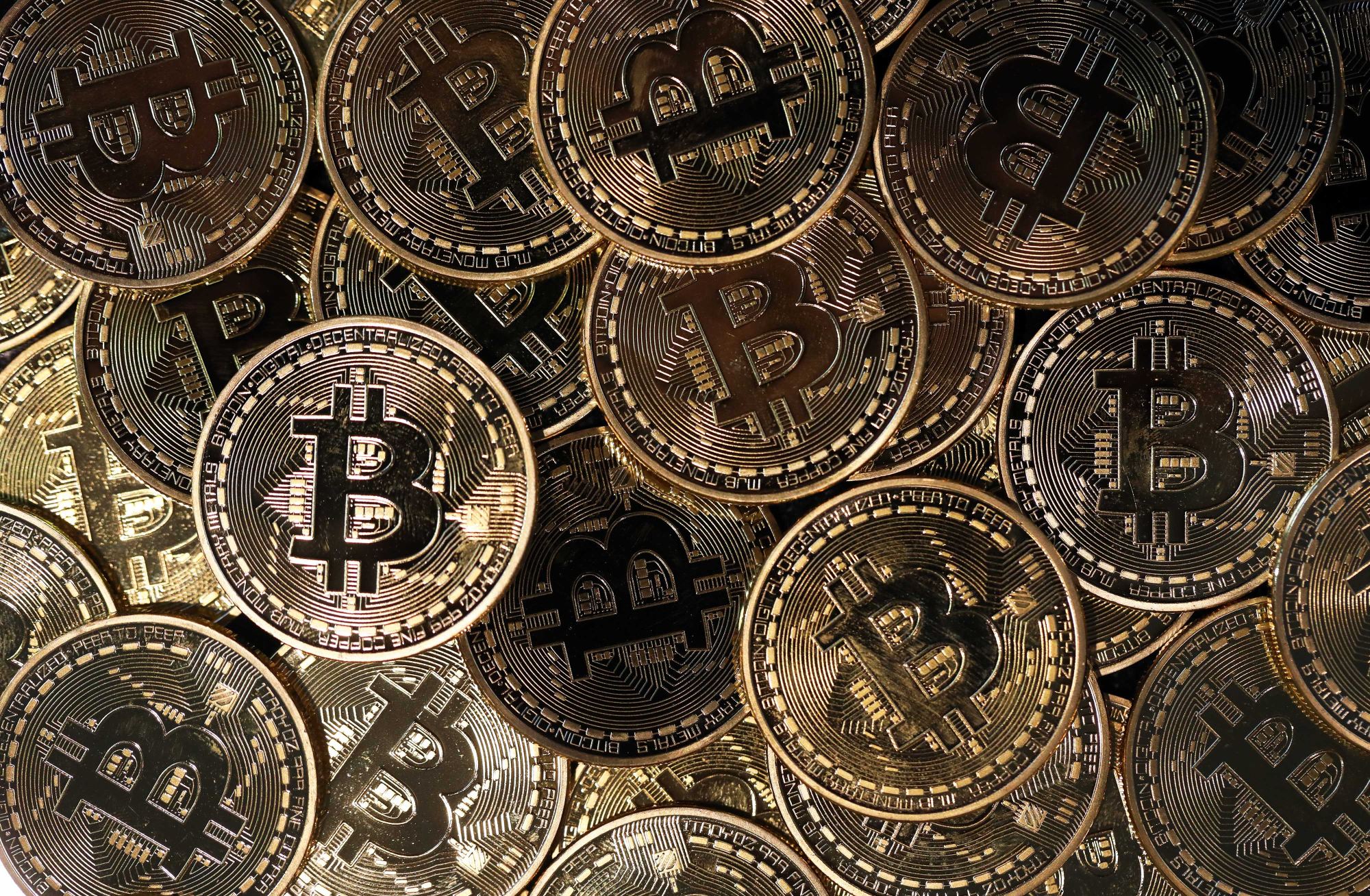 Bitcoins As Cryptocurrency Halts Decline After Drubbing on China's Offerings Ban