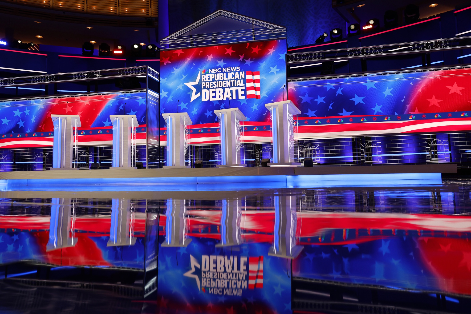 Five Republican presidential candidates take the stage tonight on NBC – NBC  6 South Florida