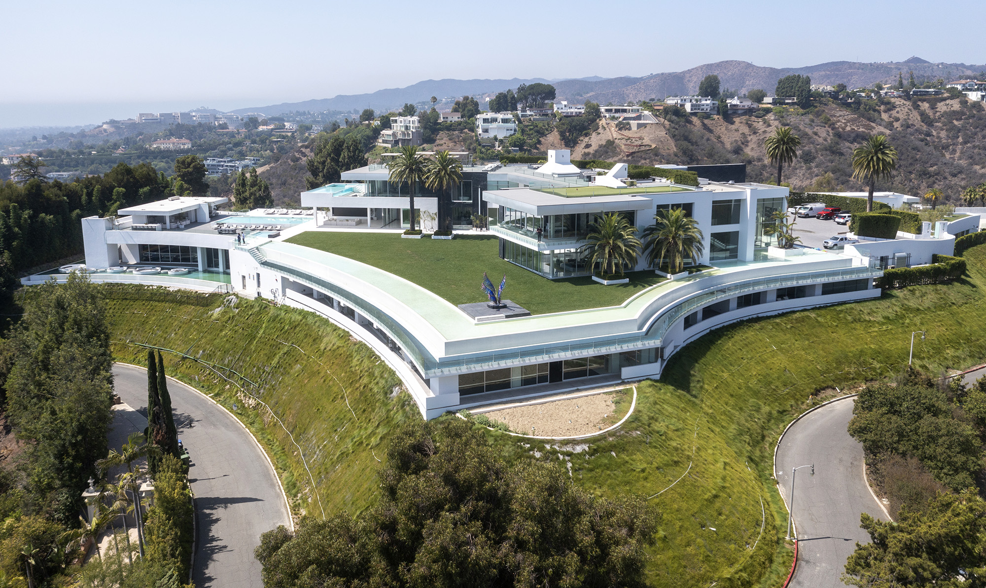 Bel Air Mansion Once Listed at $250 Million Finally Sells for $94 Million –  The Hollywood Reporter