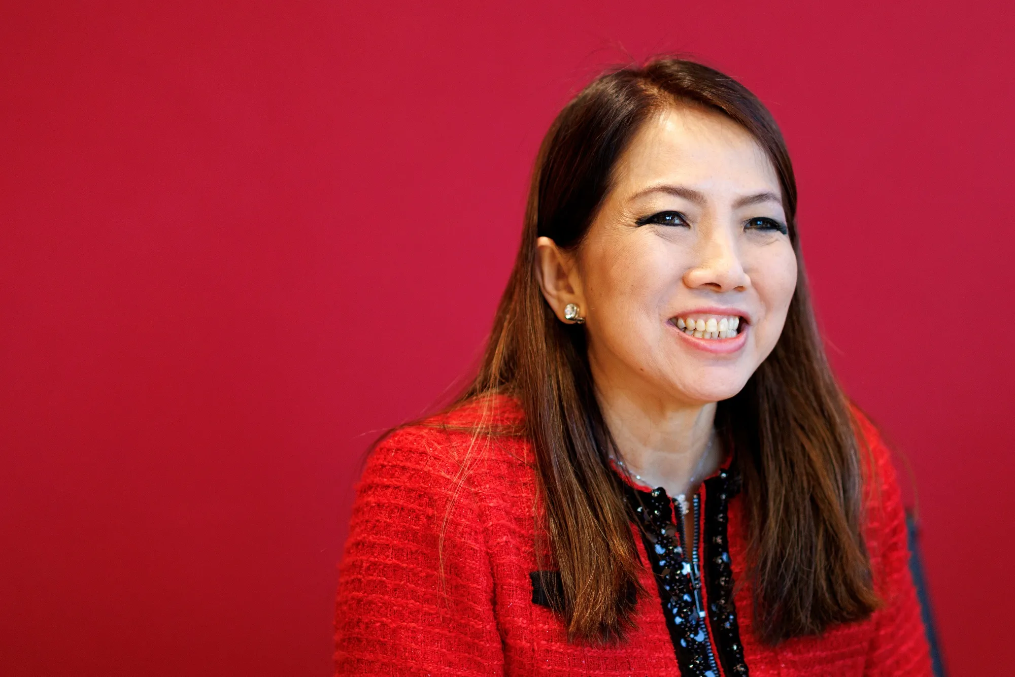 DBS Profit Tops Estimates Amid Jump in Fee, Trading Income - Bloomberg