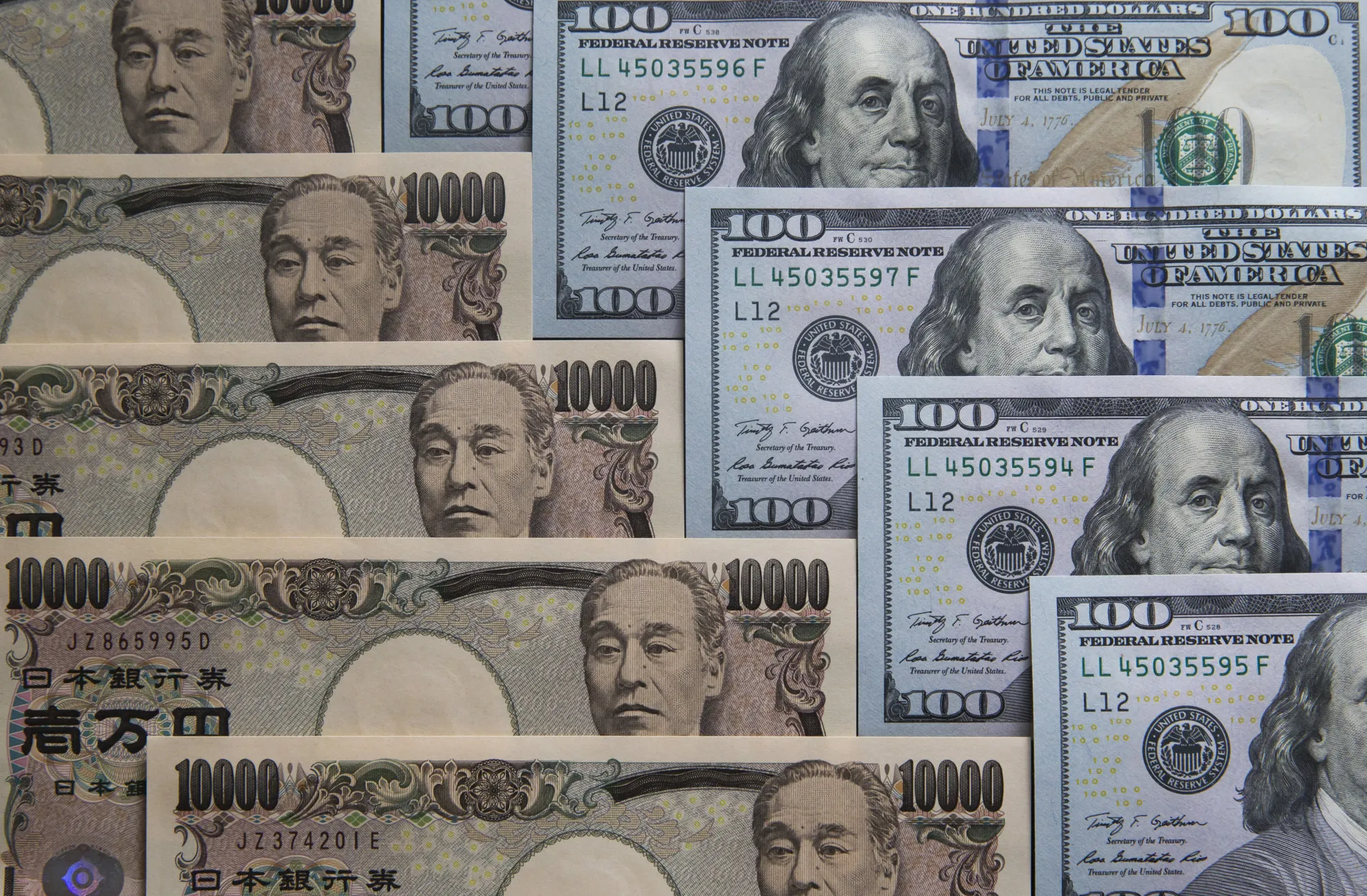 Stock of Japanese Yen and US Dollars Ahead of British EU Referendum Vote