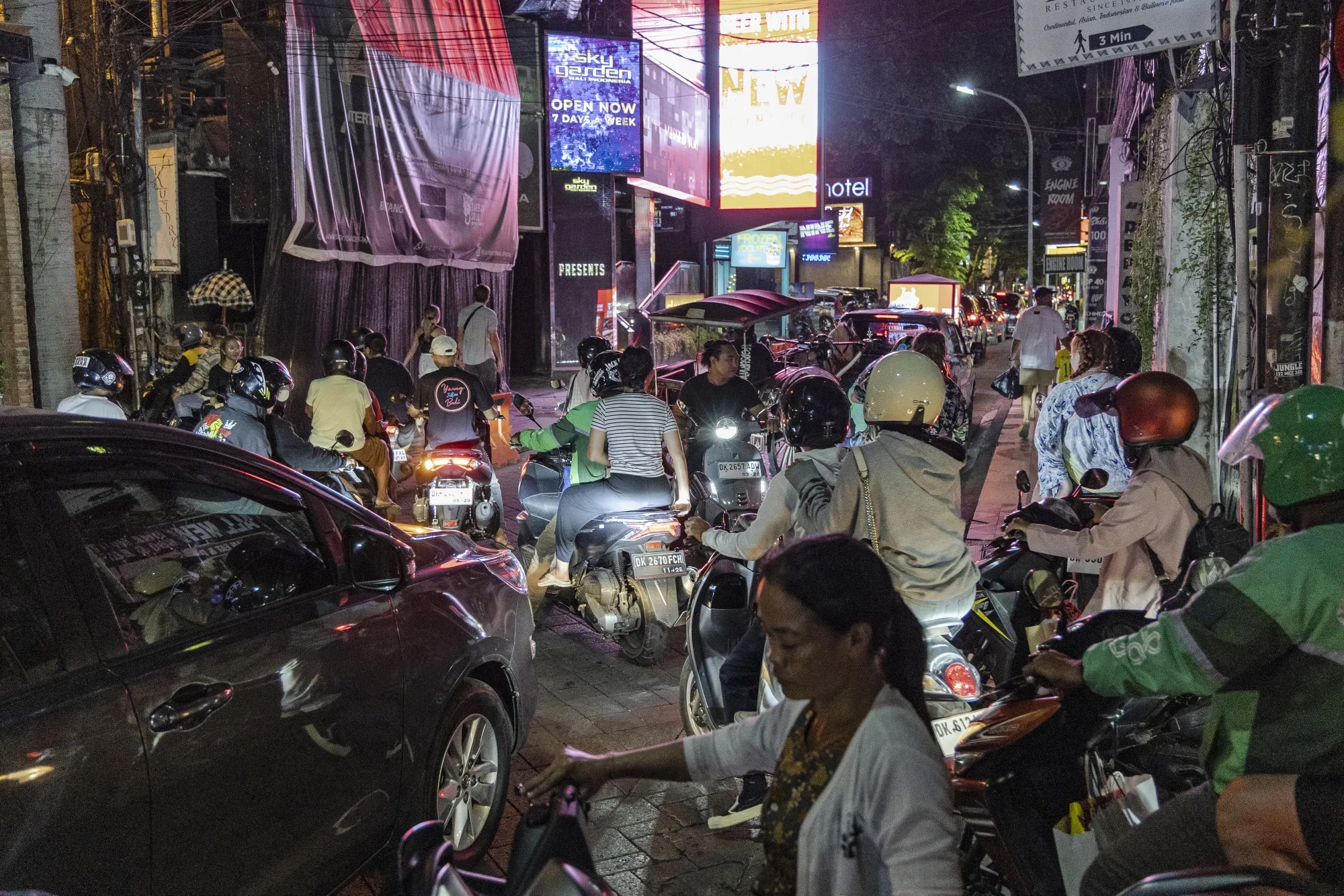 Heavy traffic&nbsp;in Bali.