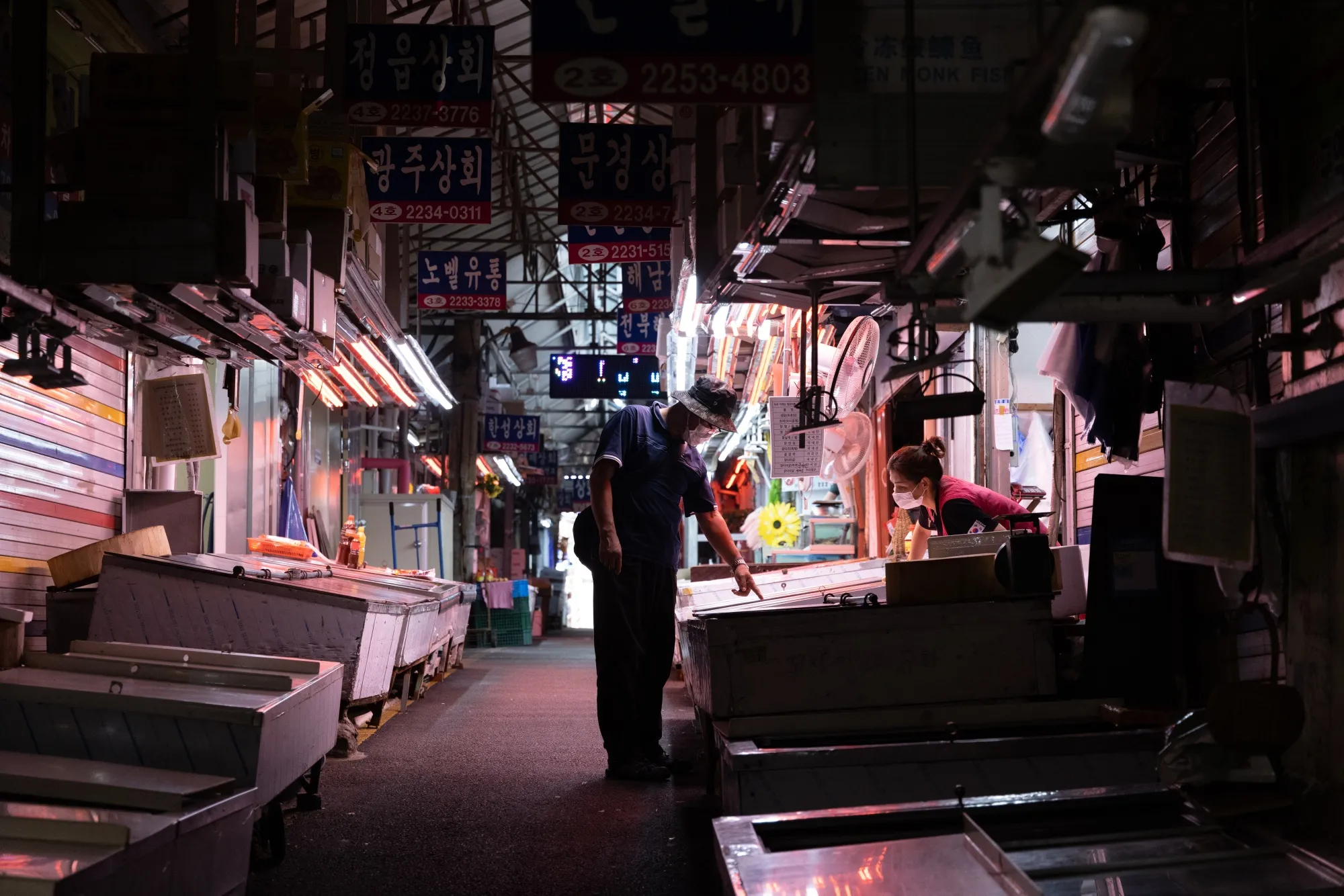 Central Market as ‘Give-Up Generation’ Looks to Oust Old Guard in South Korea