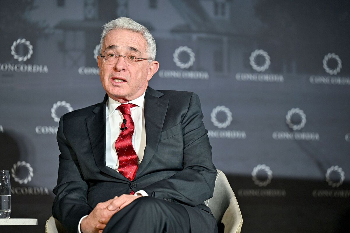 Ex-President Uribe to Face Trial in Colombian Bribery Probe - Bloomberg
