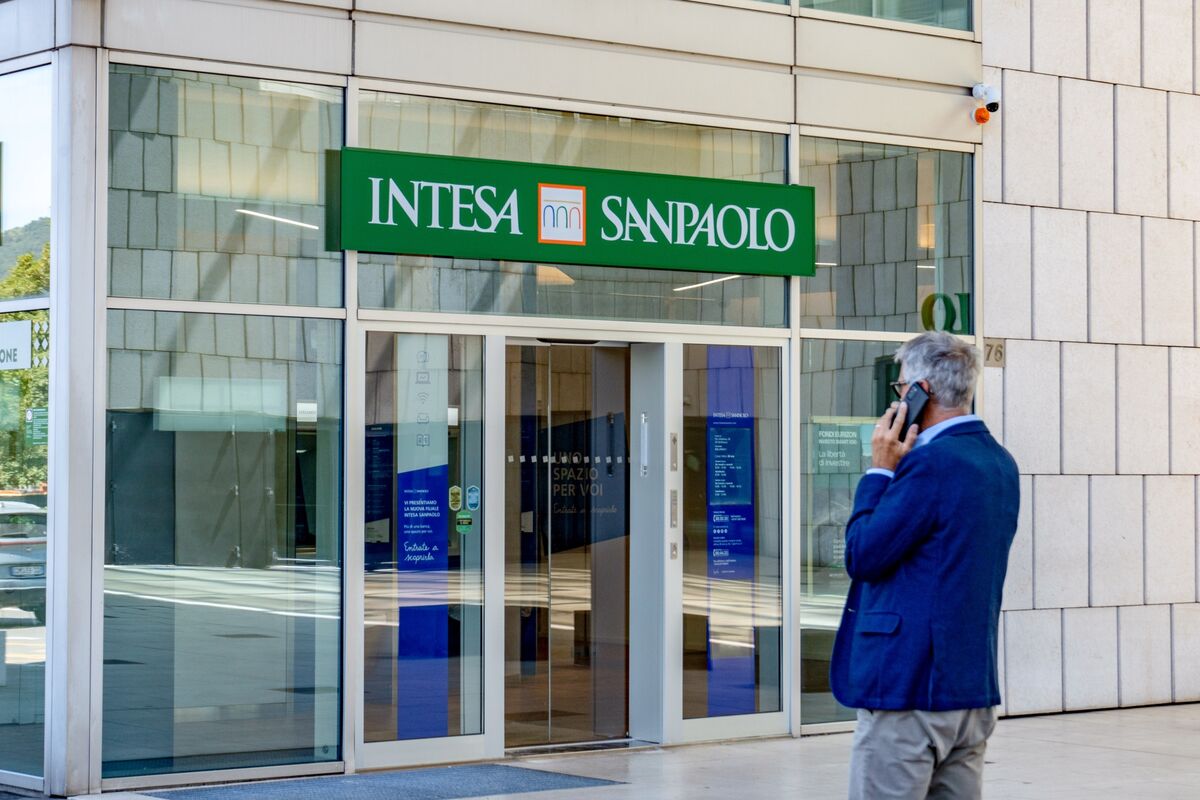 Intesa san paolo deals after hours