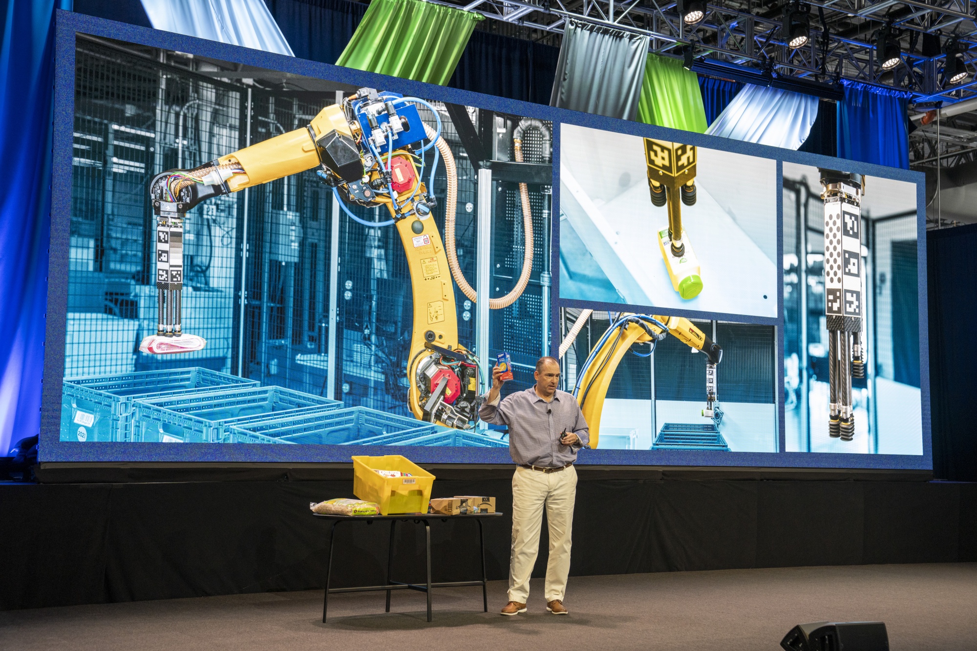 Inside the Delicate Mechanics of Marketing Mr. Robot's Second Season