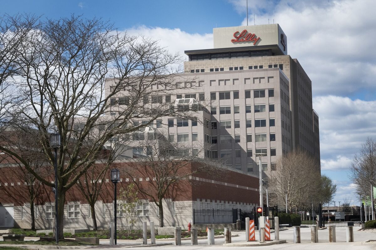 assets.bwbx.io image