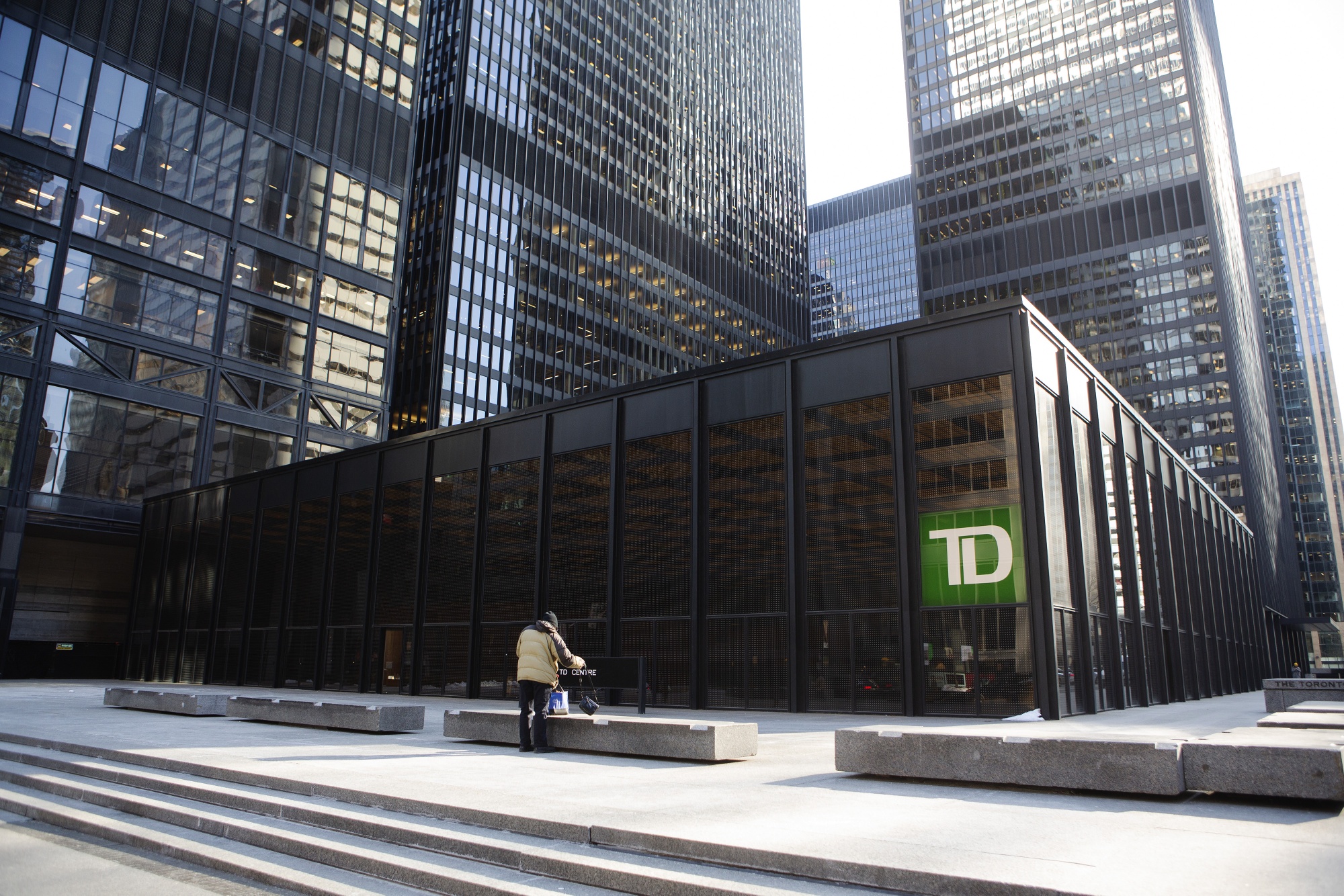 canadian-banks-erase-about-14-billion-in-value-on-svb-contagion