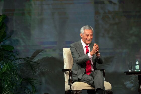 Singapore’s Lee Says Party Needs ‘Little Longer’ to Pick Next PM