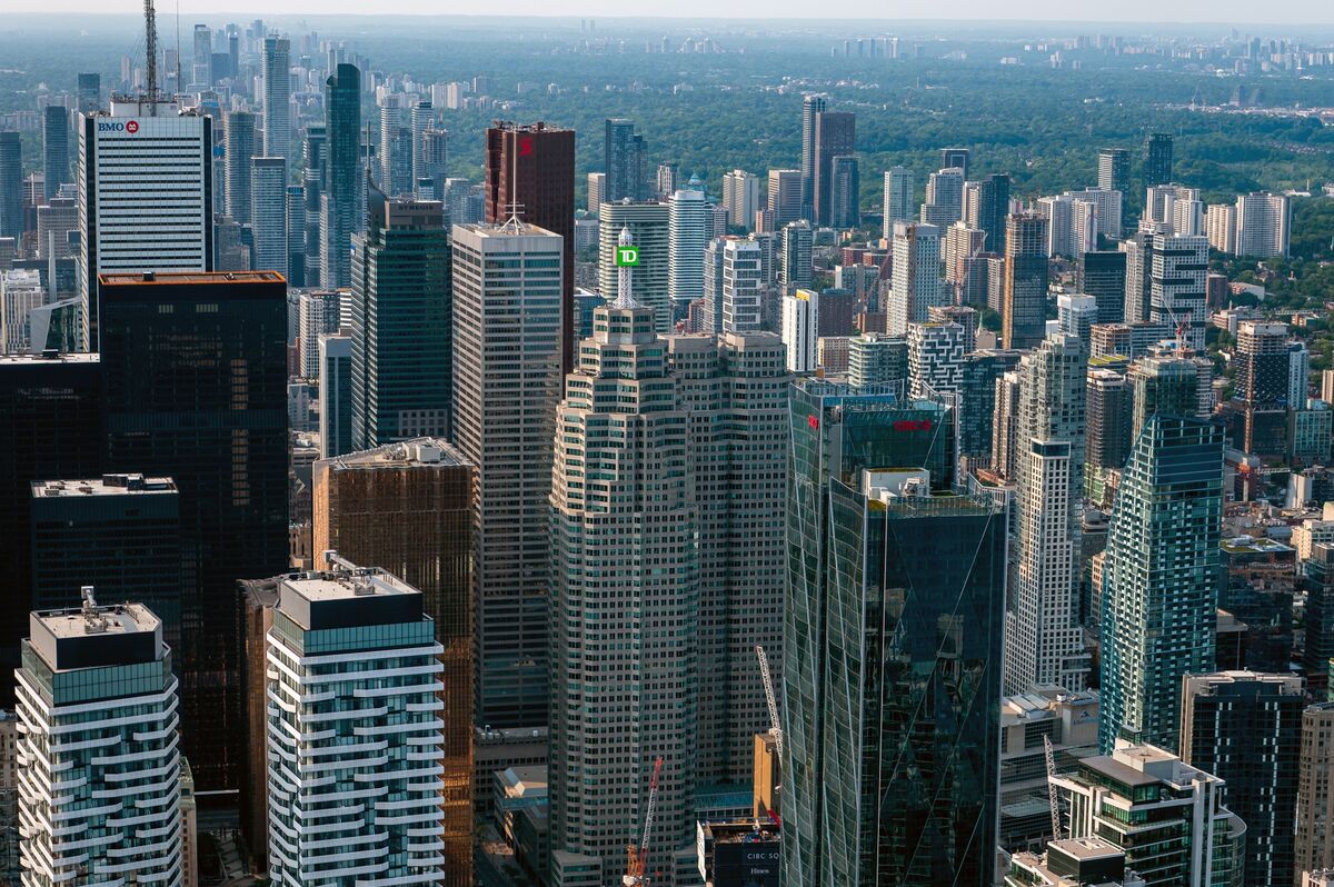 First National Financial Prepares C$600 Million Bond Sale