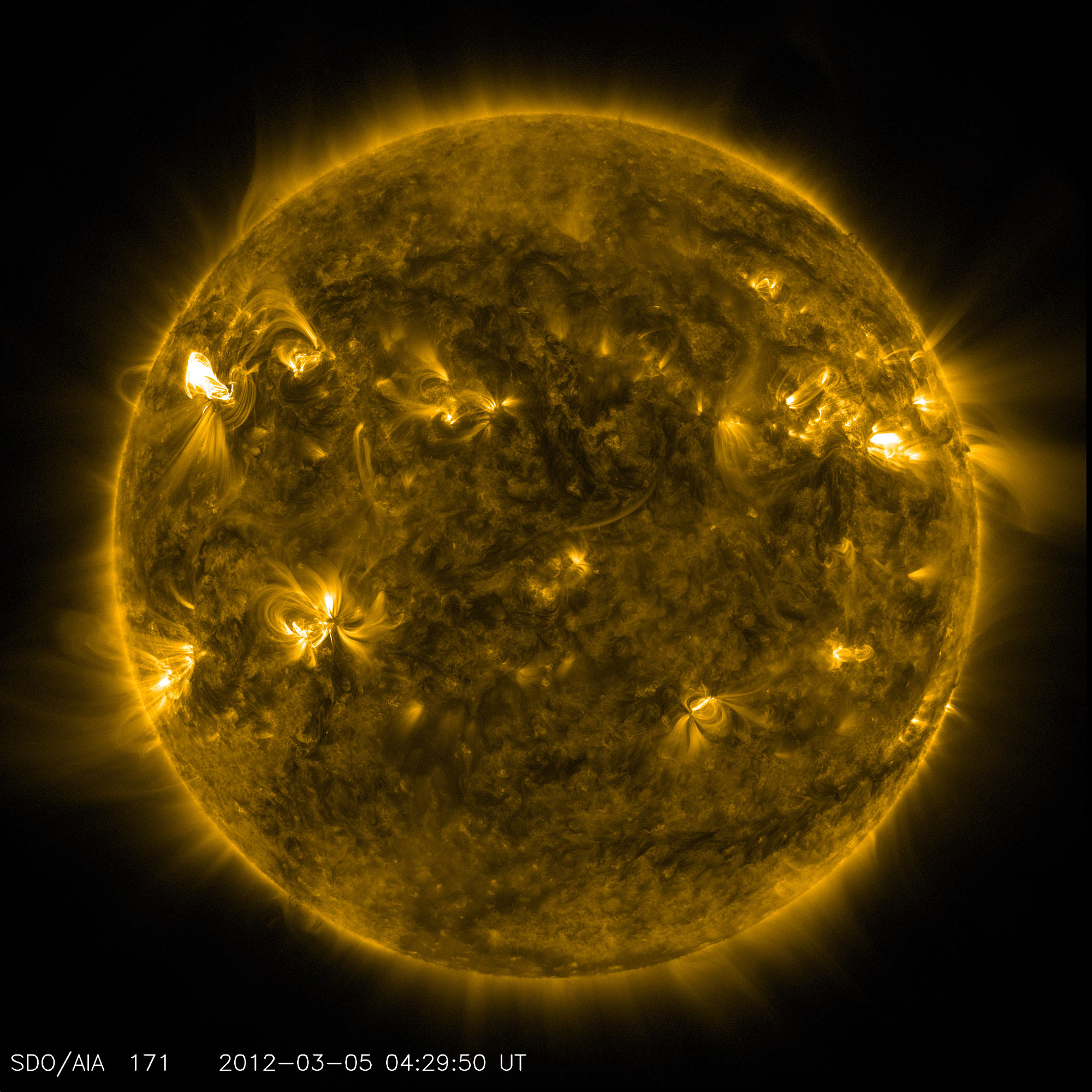 Solar Storms Are Back Threatening Power Grids And Satellites Bloomberg