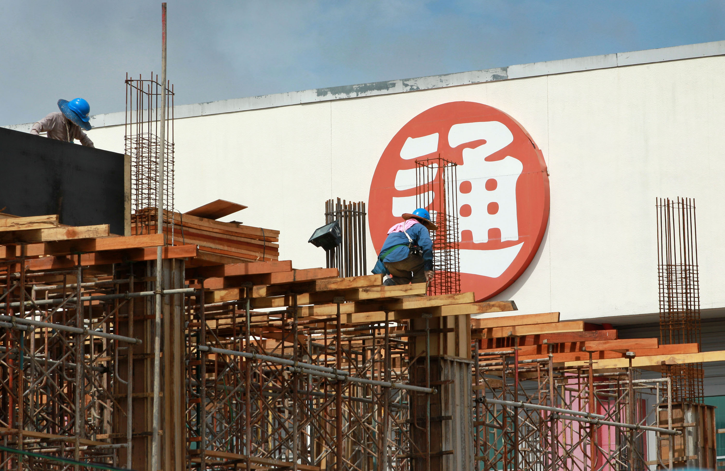 Nippon Express Said in Talks to Buy Austria’s CargoPartner Bloomberg