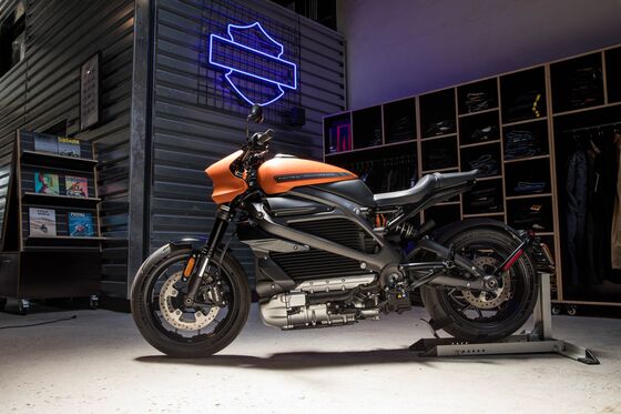 A First Ride on Harley-Davidson’s LiveWire Electric Motorcycle