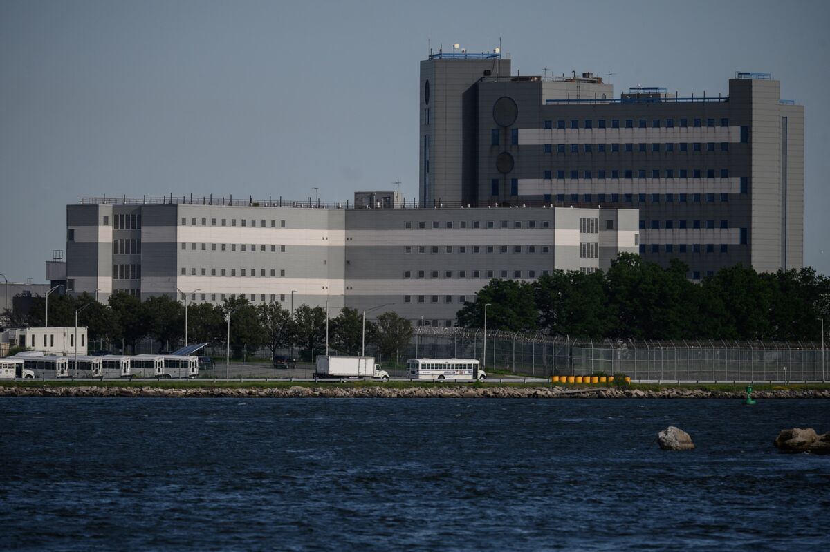 Rikers Jail Receiver Push Delayed by NY Judge in Win for Mayor Adams