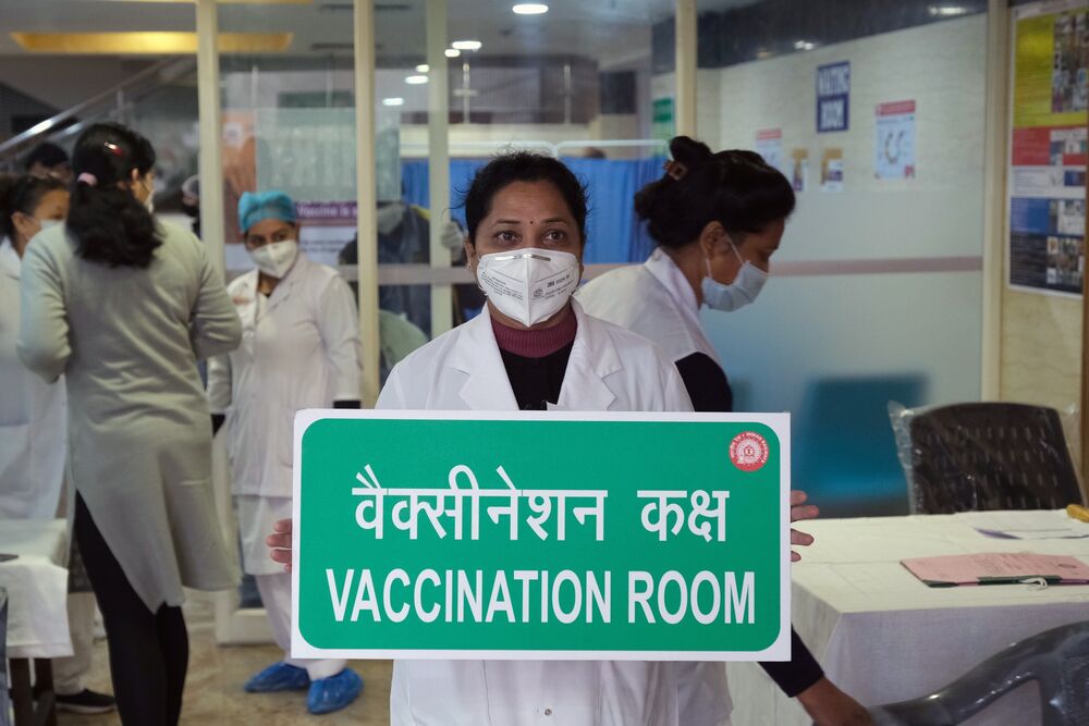 India To Begin Vaccine Roll Out Jan 16 Health Ministry Says Bloomberg