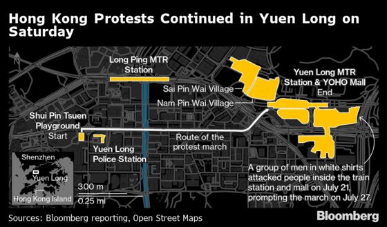 Hong Kong Police Fire Tear Gas at Protesters in Residential Area