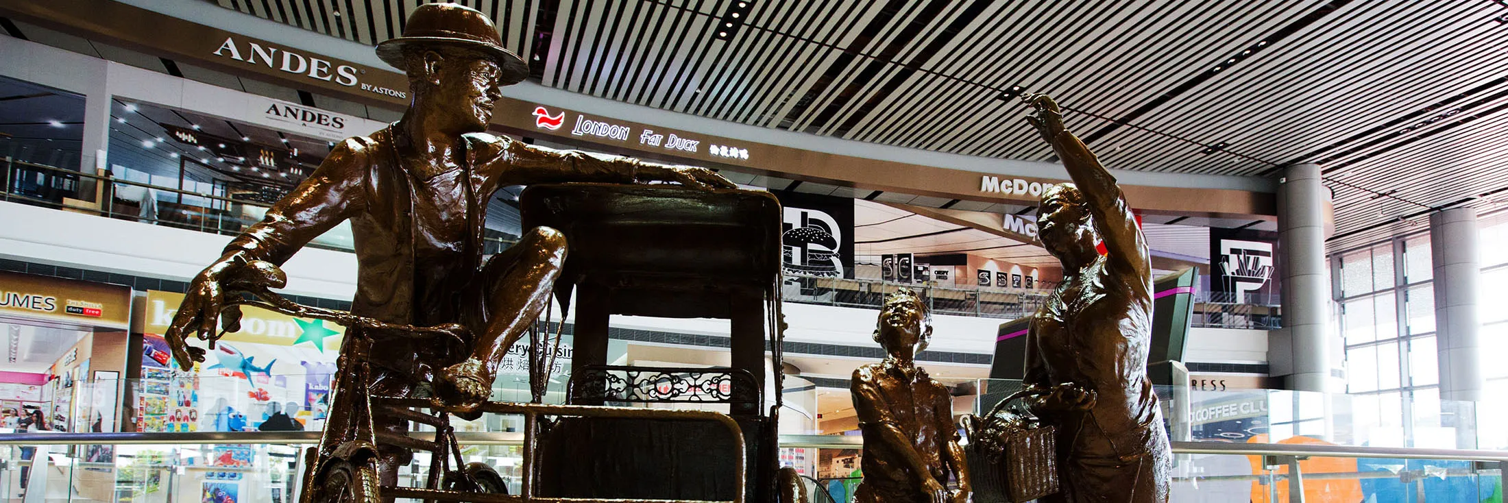 1501121498_singapore airport lede