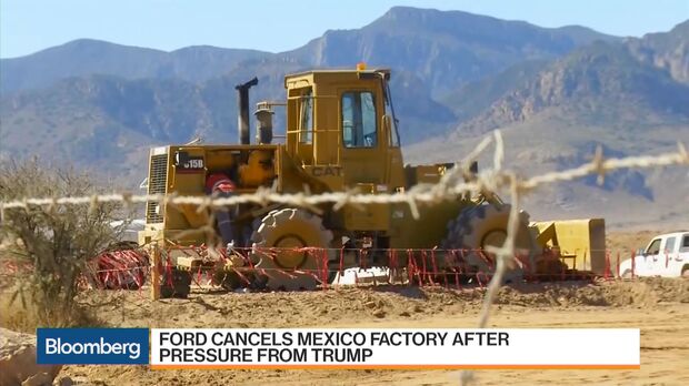 This Mexican Town Paid the Price for Trump's Attacks on Ford - Bloomberg