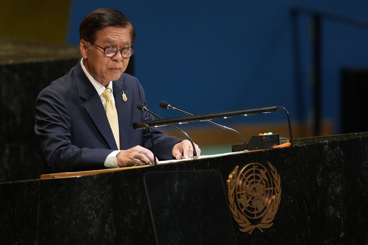 Thailand, Cambodia to Sign Pact on Border Row at Asean Summit