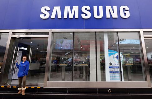 Samsung Criticized by China State-Run Media for Handset Crashes