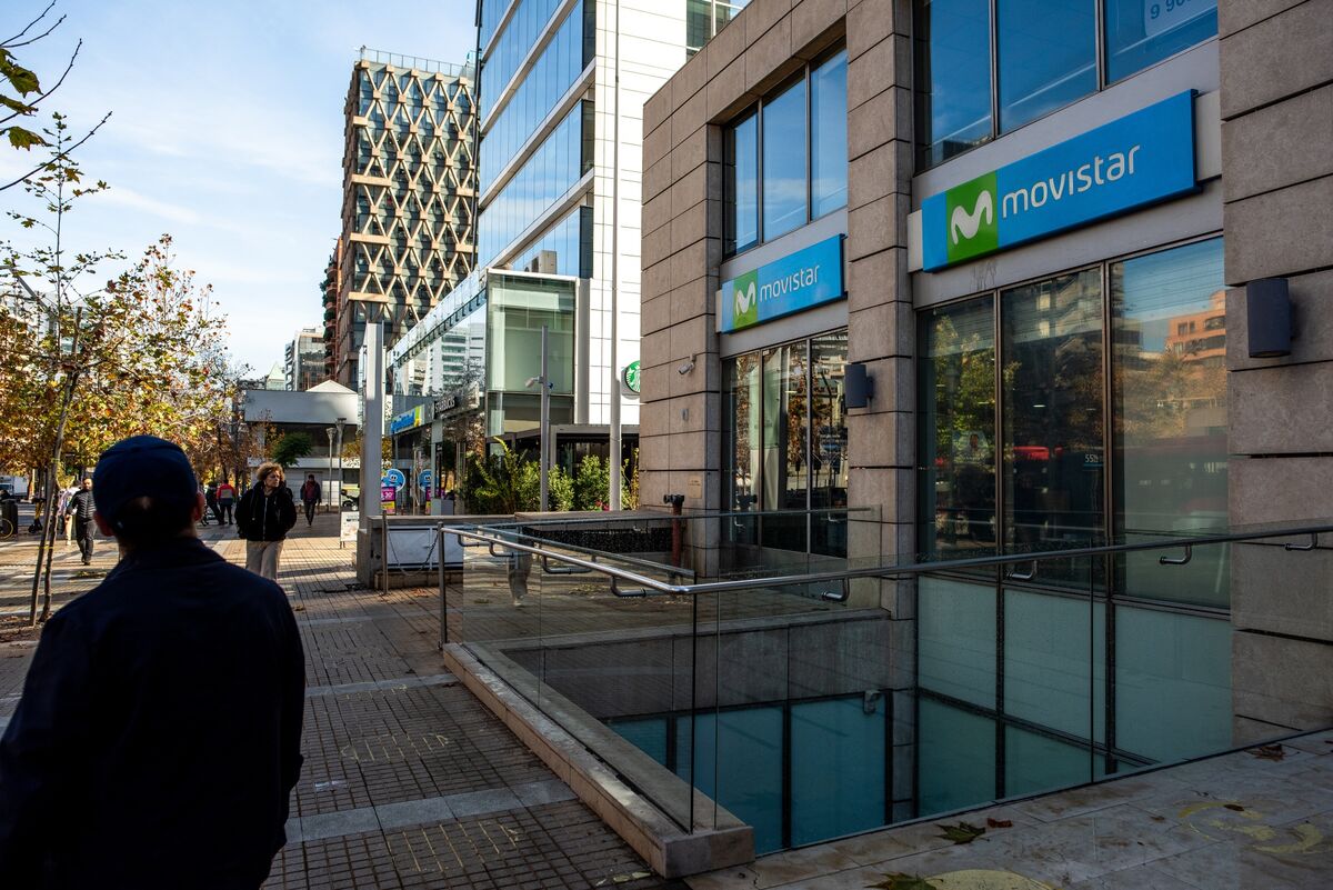 assets.bwbx.io image