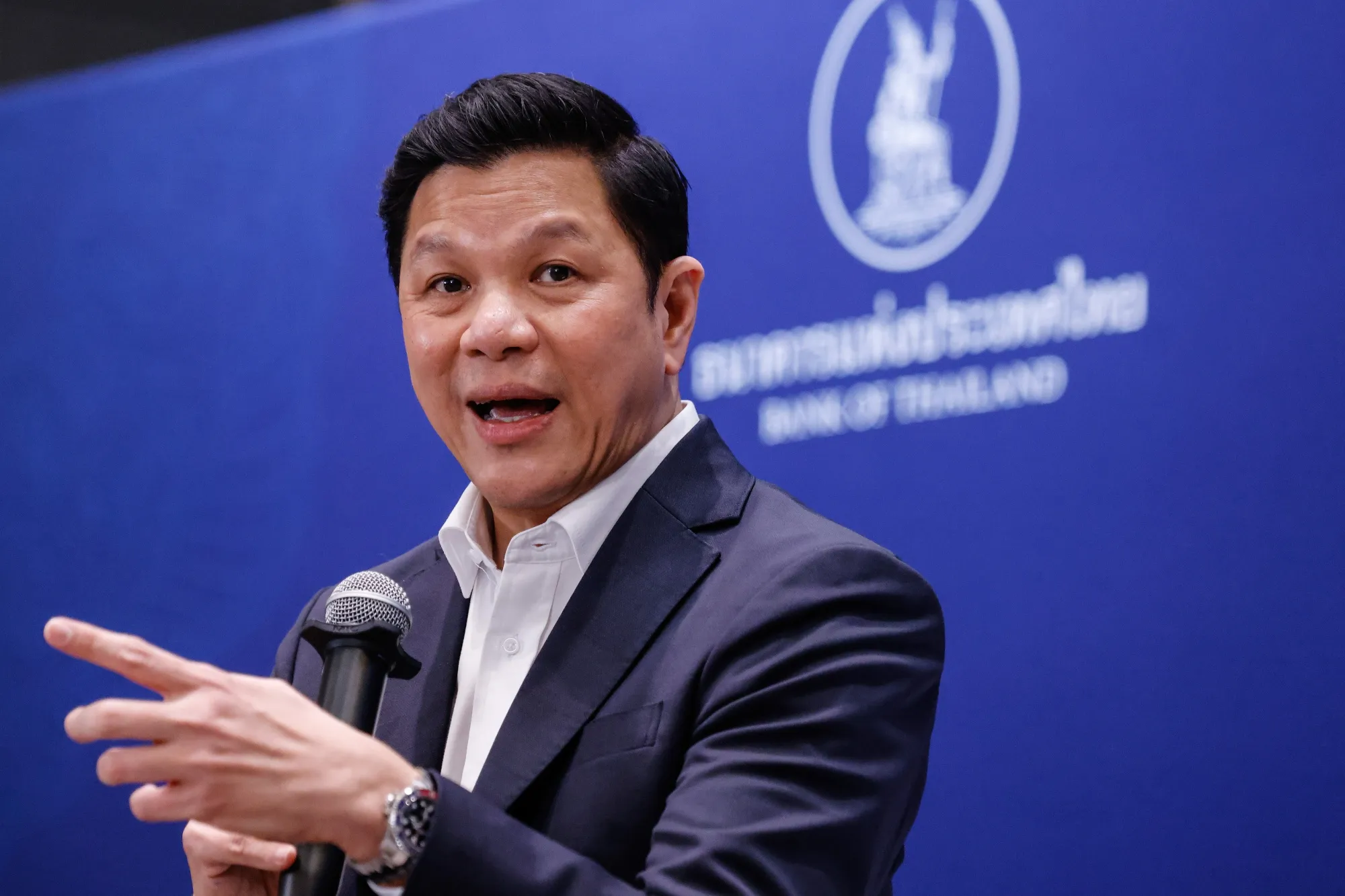 THB/USD: Thailand Central Bank Tightens Scrutiny of FX Inflows as Baht  Advances - Bloomberg