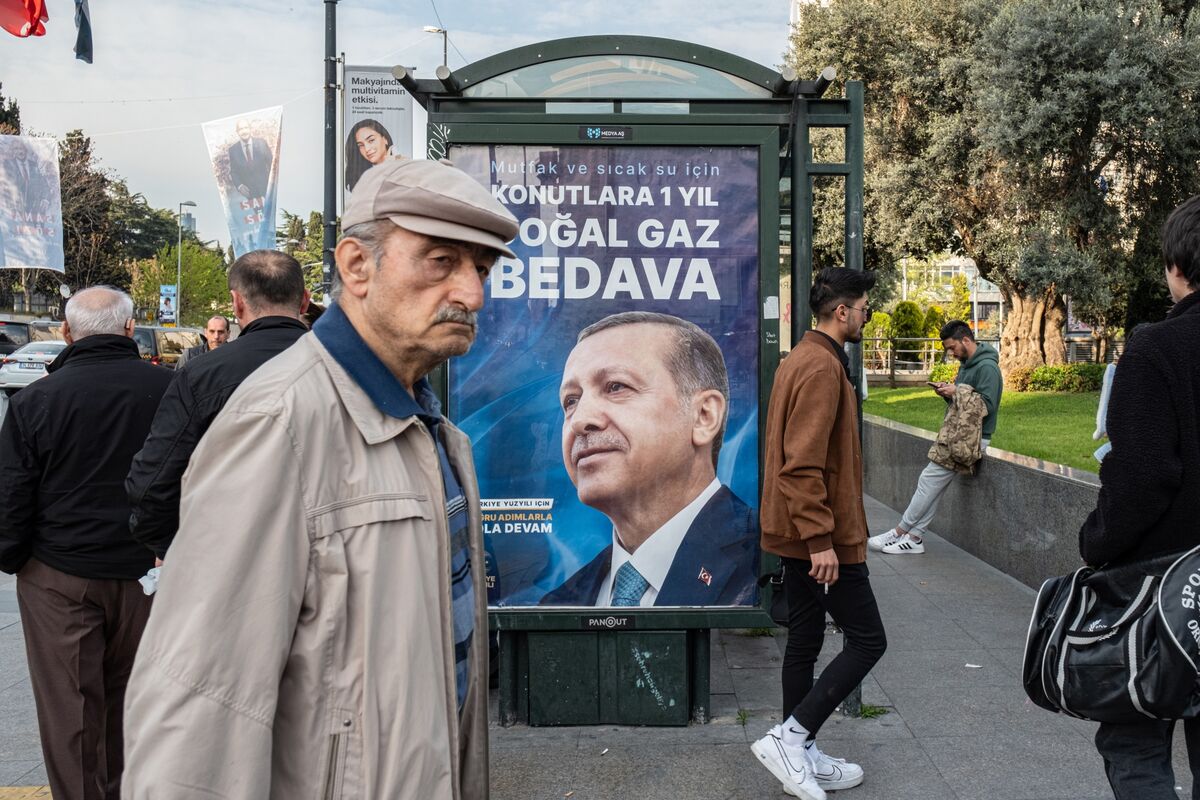 Turkey’s Budget Swung to Record Deficit in Month After Elections