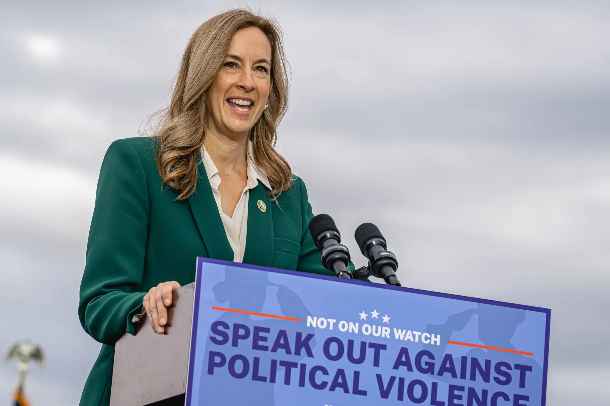 Mikie Sherrill Joins Democrats in Crowded Race for NJ Governor - Bloomberg