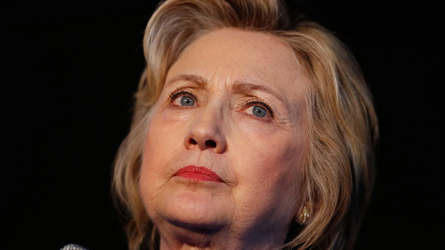 Hillary Clinton pauses while speaking during a campaign event in Louisville, Kentucky, on May 10, 2016.

