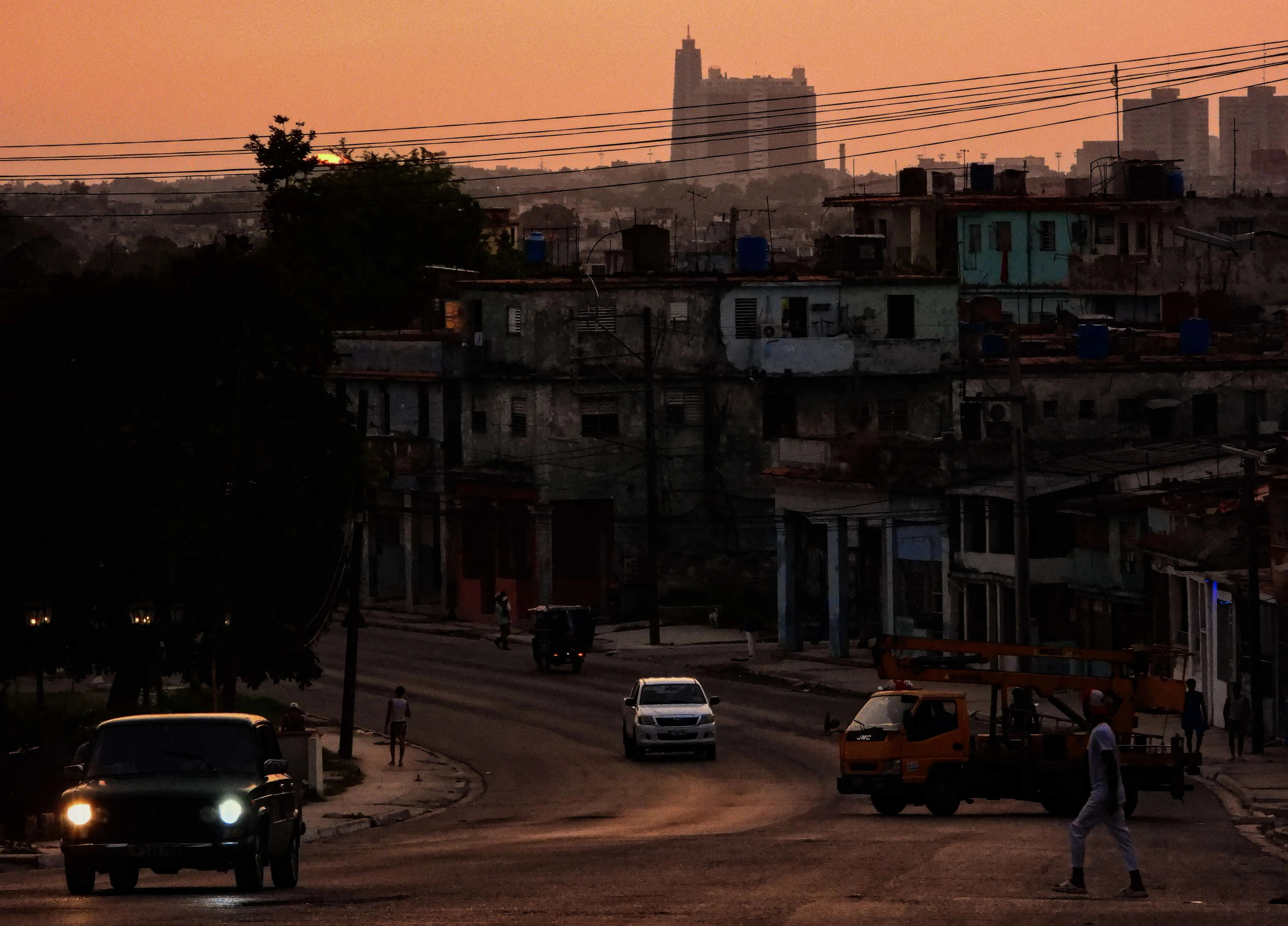 Cuba sufre nuevo apagón nacional en medio de crisis económica - Bloomberg