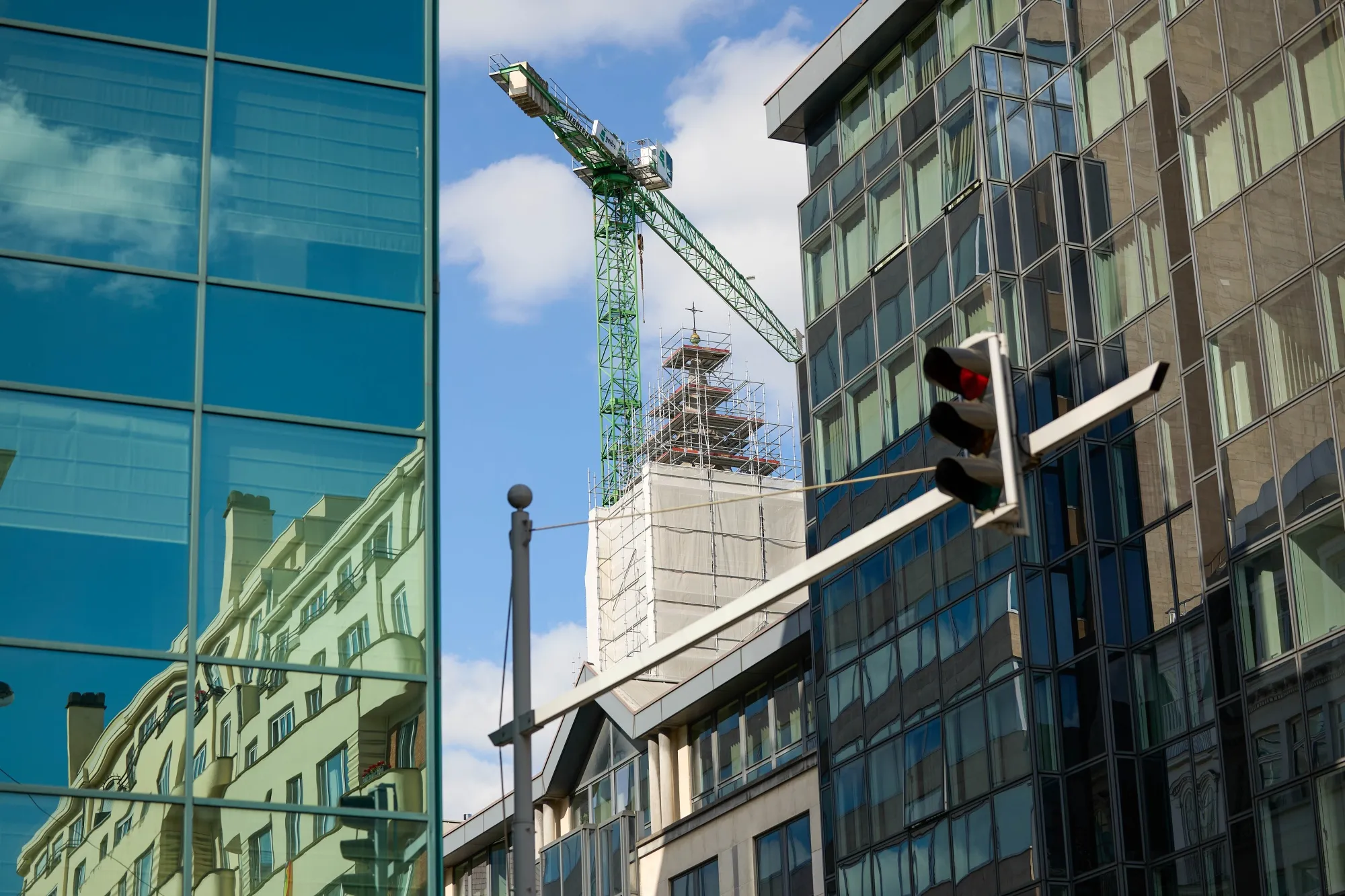 A new tower goes up in central Brussels in June&nbsp;2024.&nbsp;