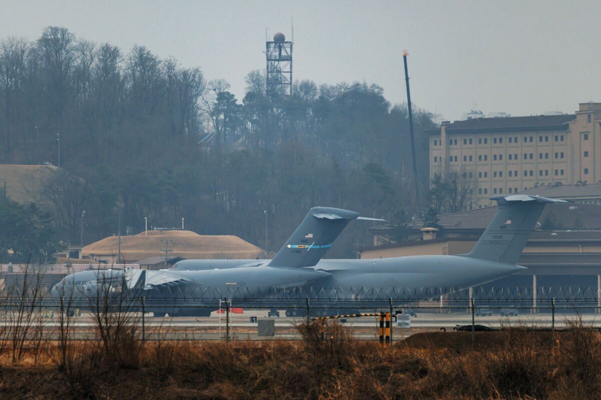 US Planes Fly Out of Korea as Asset Redeployment Reports Grow
