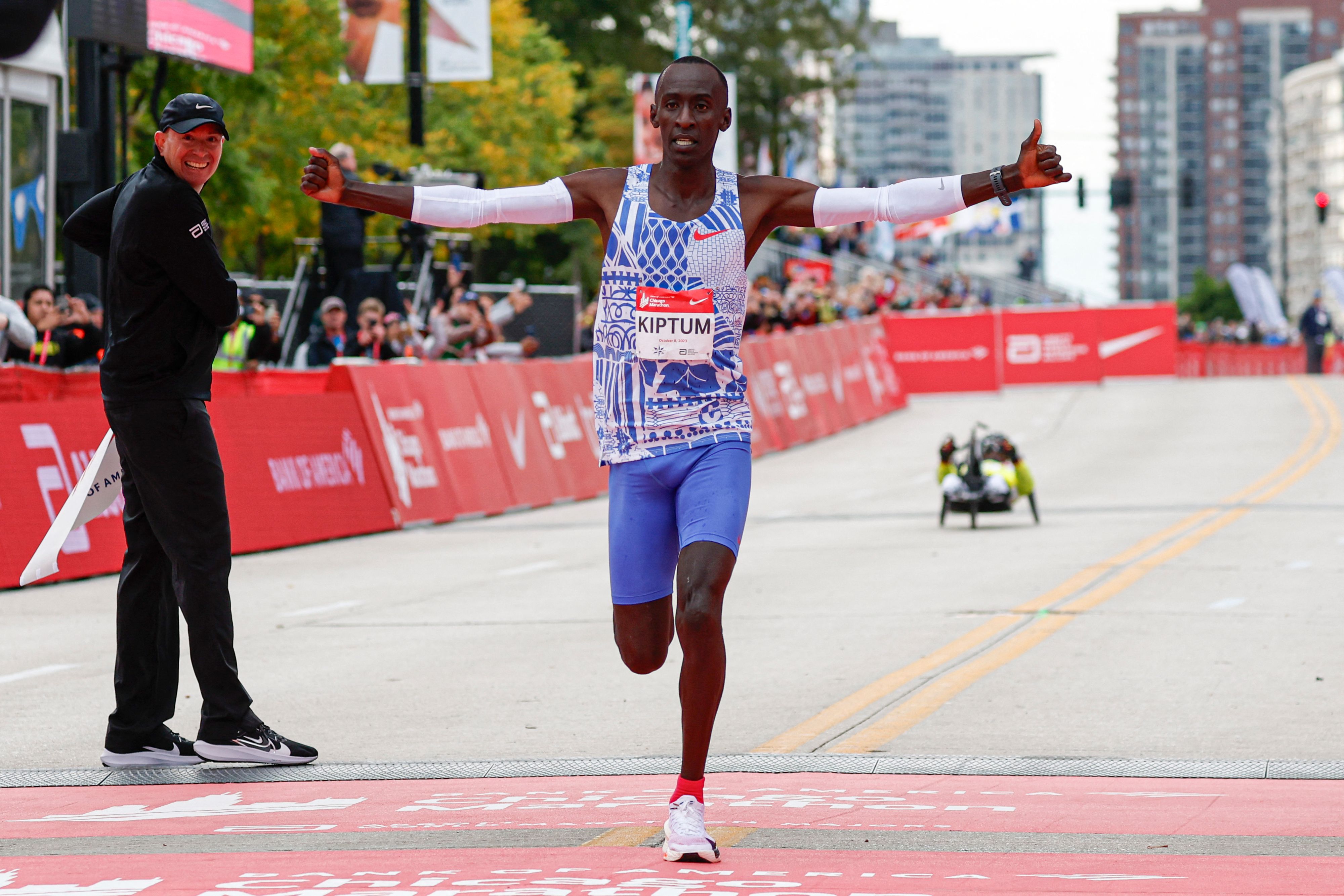 The Death of Marathon Champion Kelvin Kiptum and the Price of Running -  Bloomberg