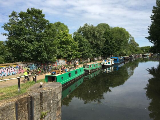 Want to See London the Socially Distant Way? Try Kayaking the Canals