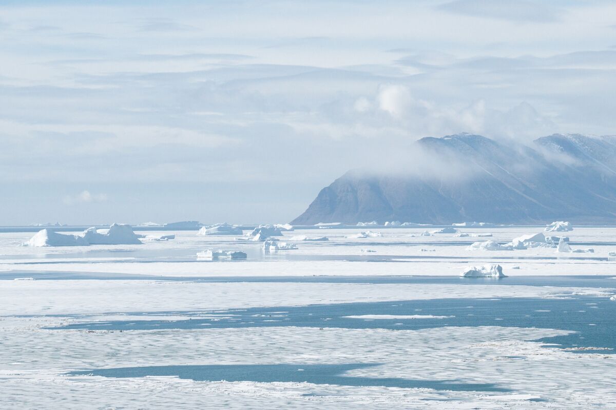 EU Plans Arctic Surveillance Program as Russia and Trump Loom