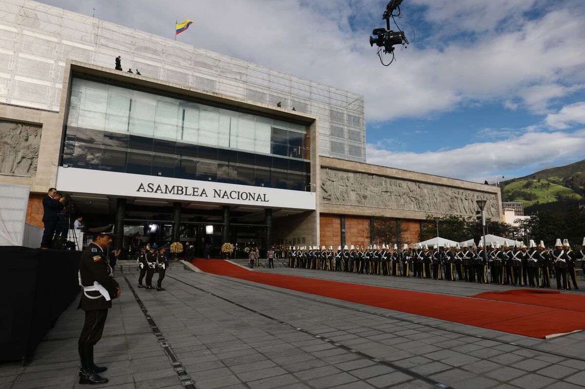 assets.bwbx.io image