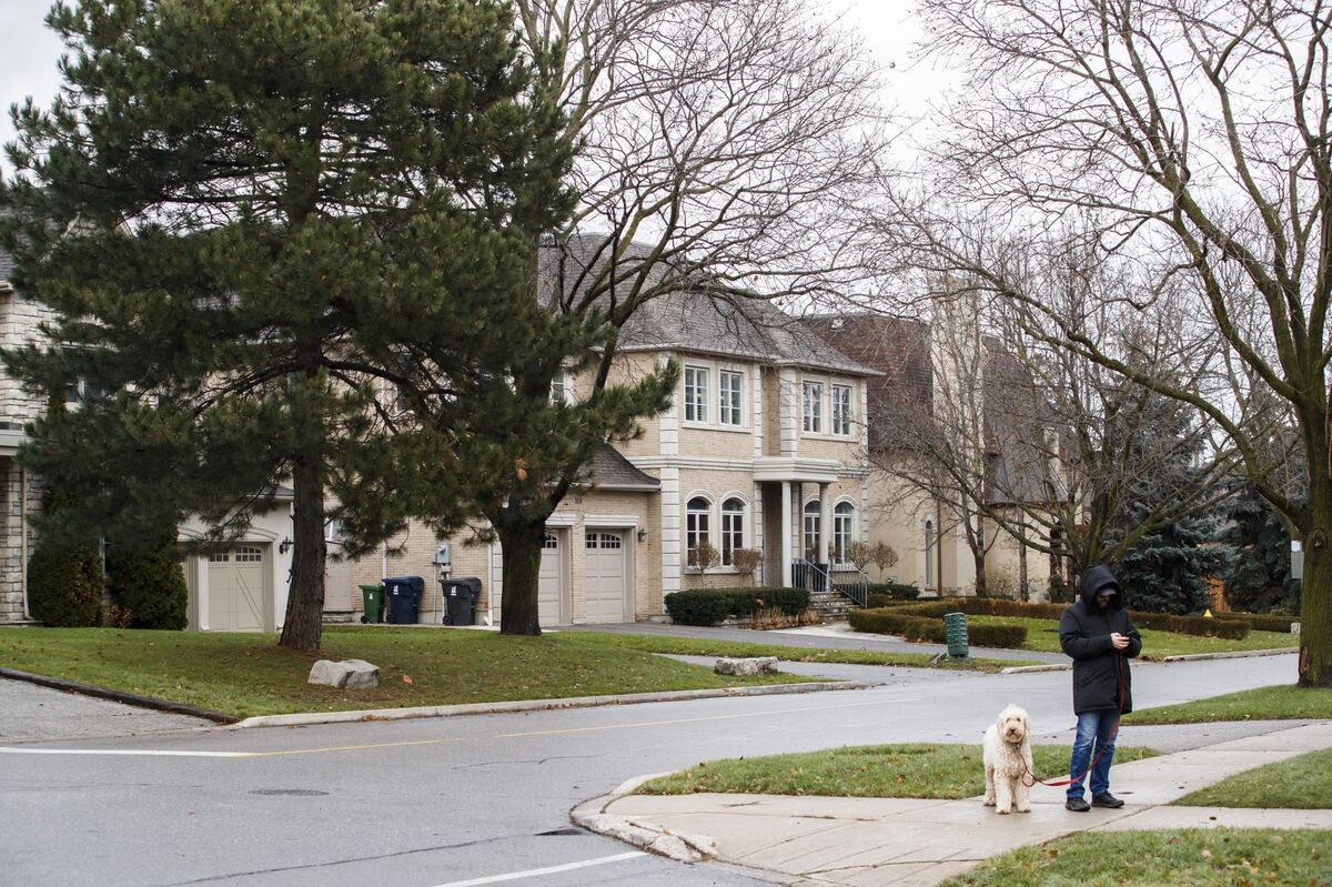 The average house in Toronto is going to cost $275K more in two years