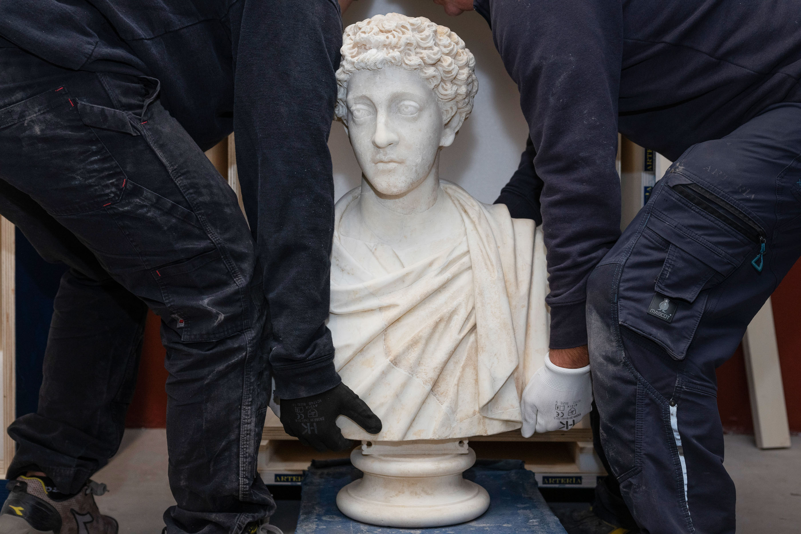 A bust of a young emperor Commodus.
