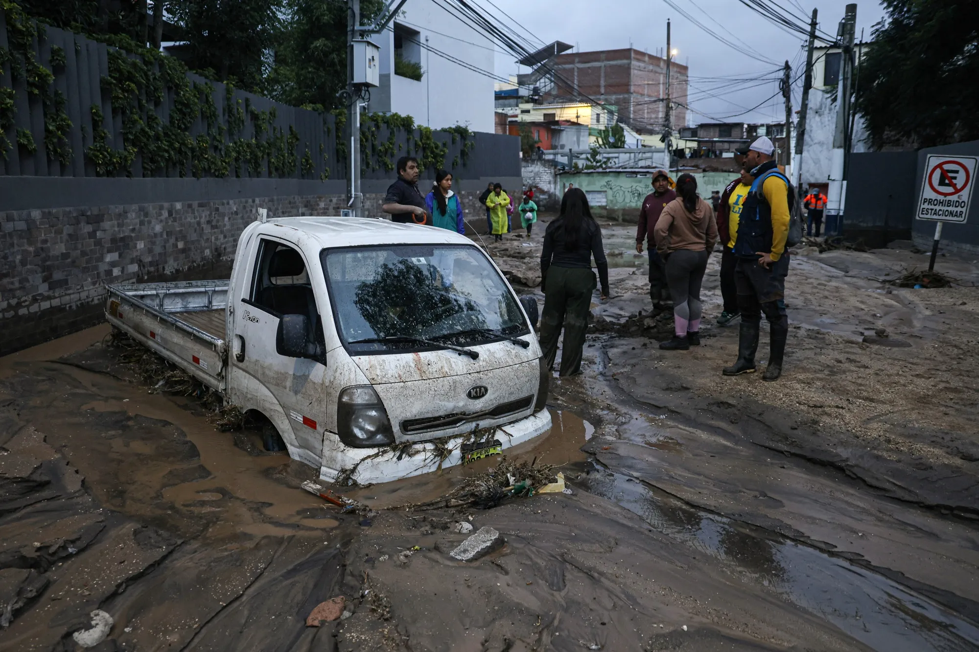 Perú declara emergencia por lluvias intensas ante posible llegada de El Niño